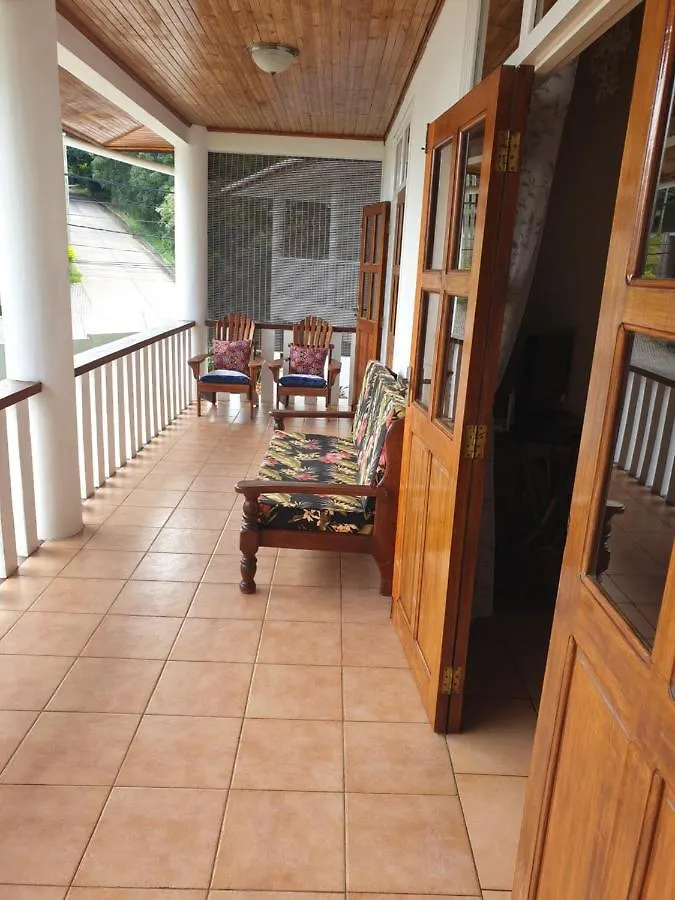 La Maison Hibiscus Self Catering Accommodation Beau Vallon