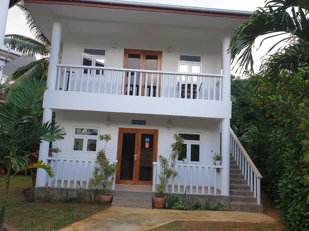 Apartment La Maison Hibiscus Self Catering Accommodation Beau Vallon
