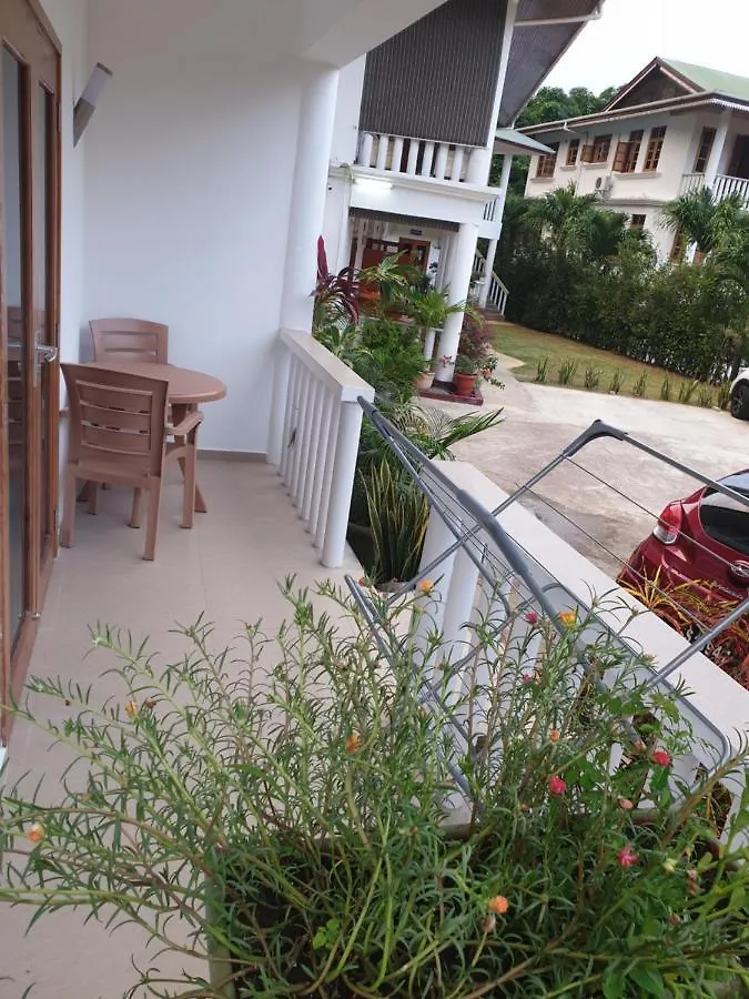 La Maison Hibiscus Self Catering Accommodation Beau Vallon