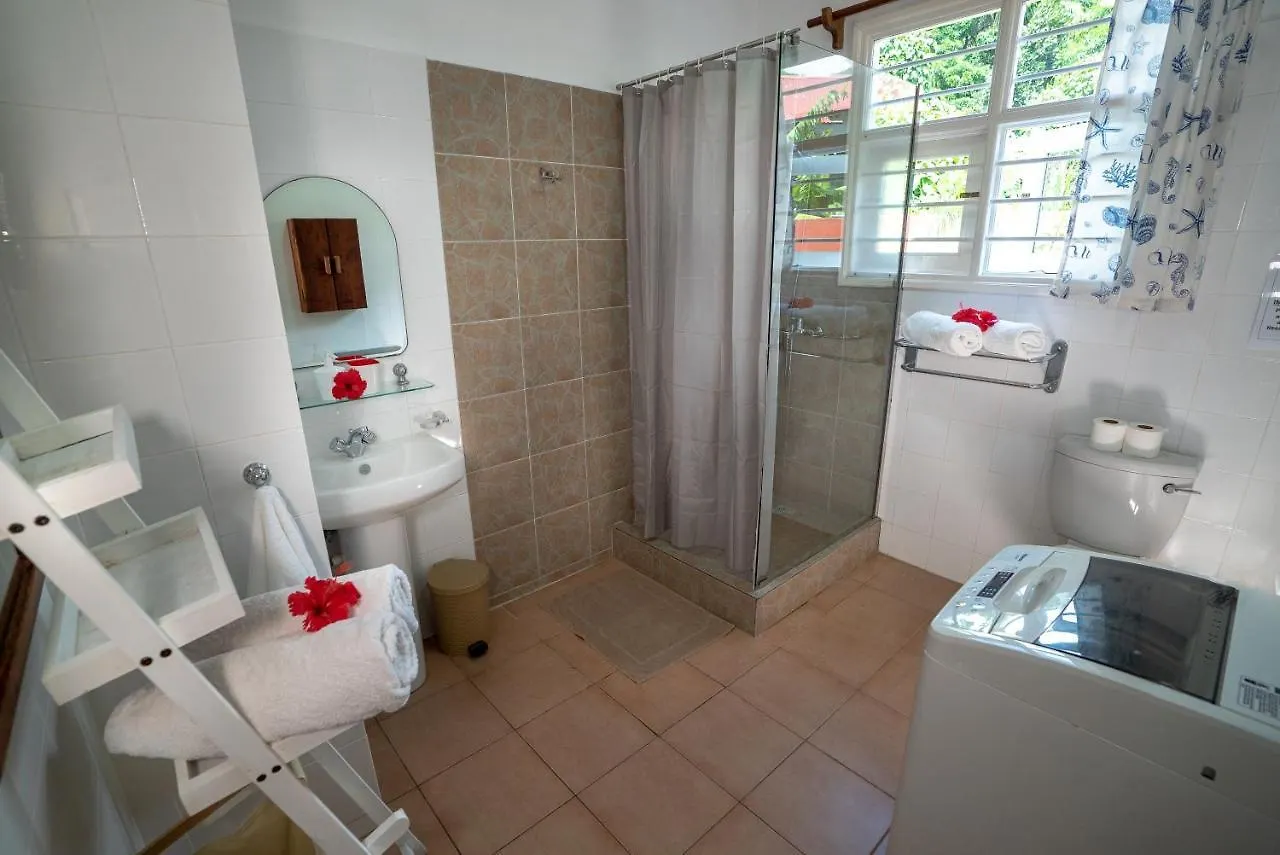 La Maison Hibiscus Self Catering Accommodation Beau Vallon  Apartment