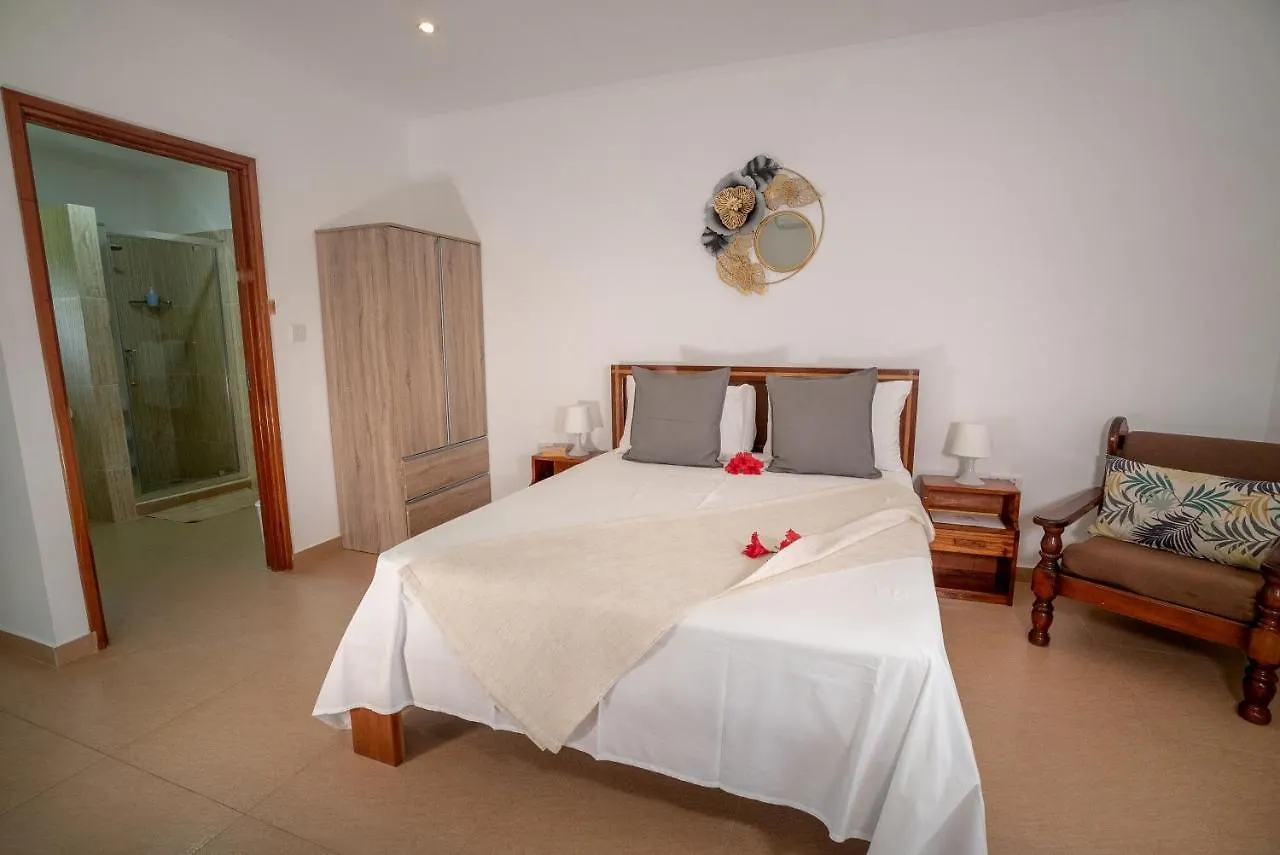La Maison Hibiscus Self Catering Accommodation Beau Vallon  Apartment