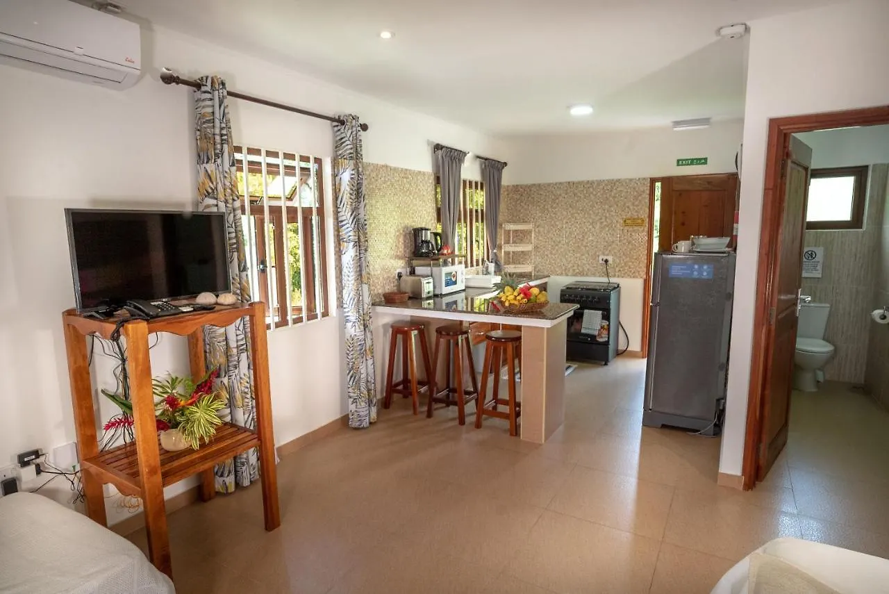La Maison Hibiscus Self Catering Accommodation Beau Vallon  Beau Vallon (Mahe)