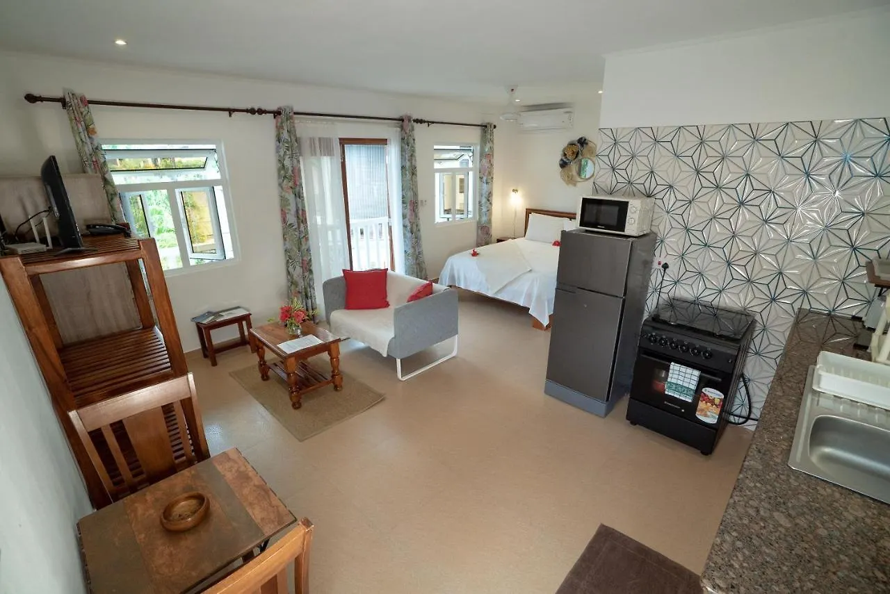 La Maison Hibiscus Self Catering Accommodation Beau Vallon  Beau Vallon (Mahe)