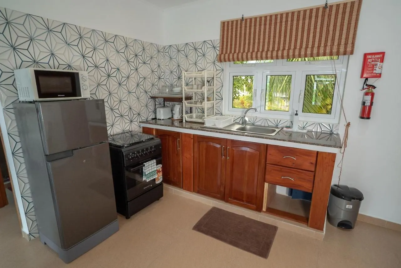 La Maison Hibiscus Self Catering Accommodation Beau Vallon  Seychelles