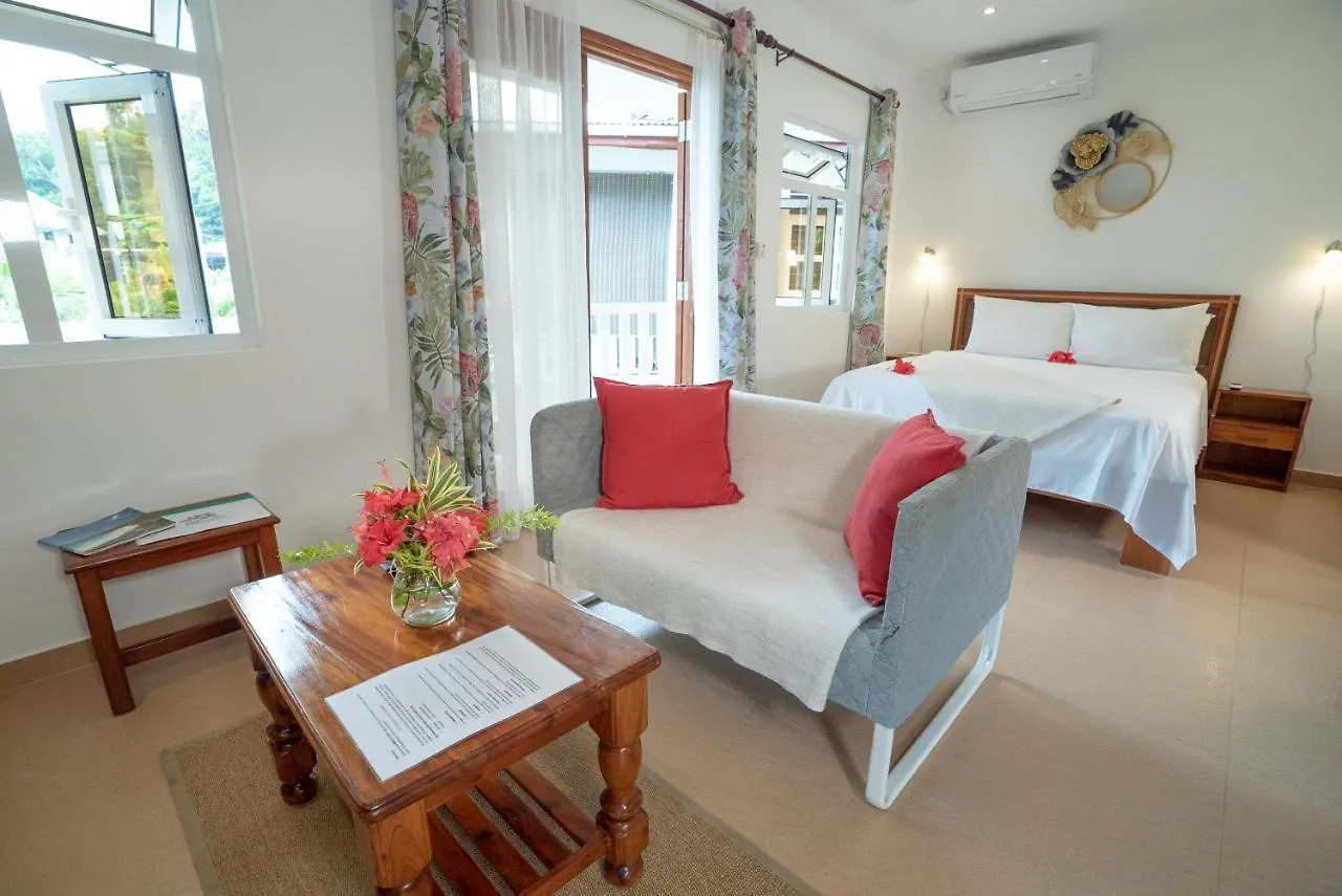 La Maison Hibiscus Self Catering Accommodation Beau Vallon  Beau Vallon (Mahe)