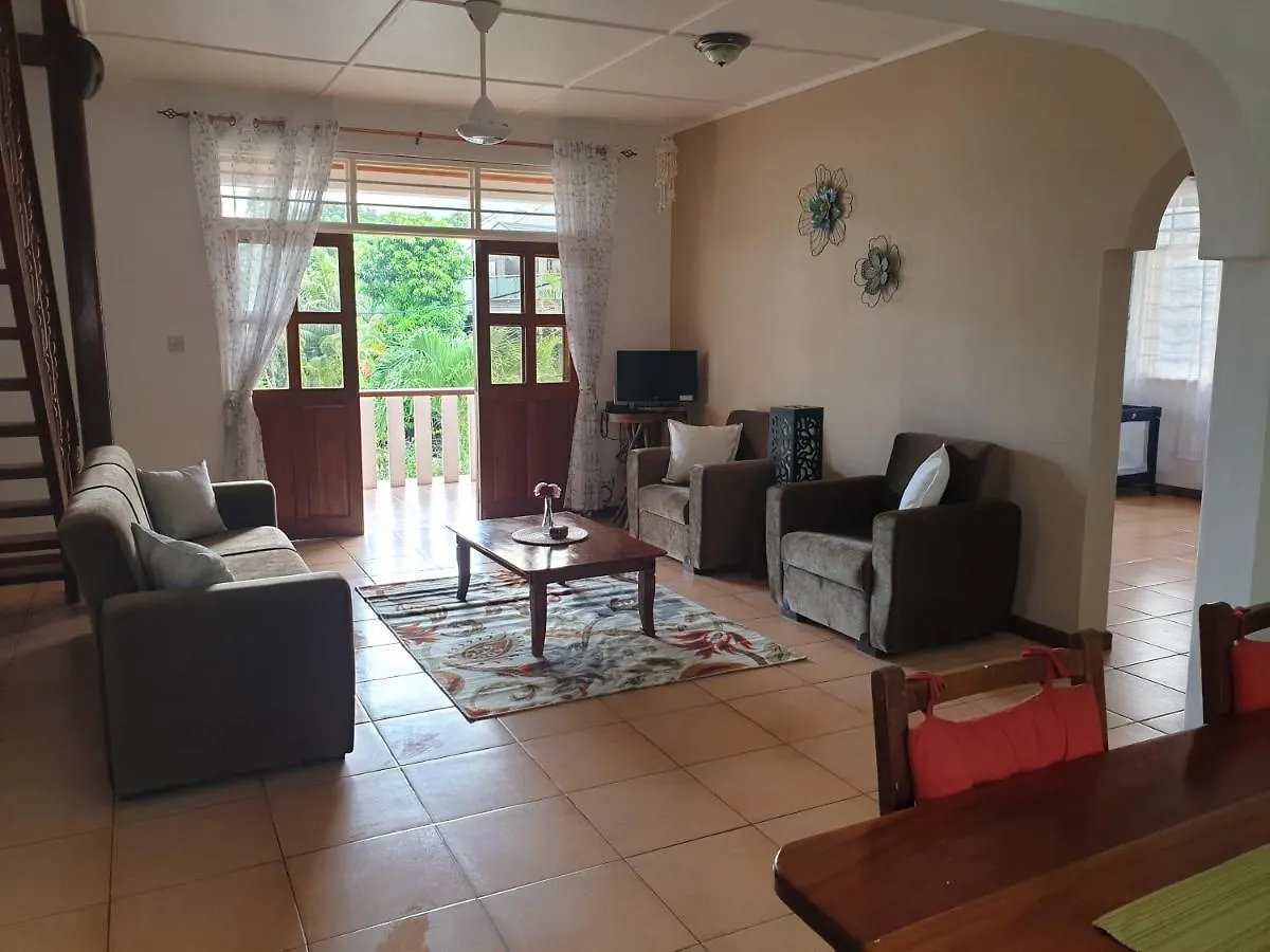 La Maison Hibiscus Self Catering Accommodation Beau Vallon  Apartment Beau Vallon (Mahe)