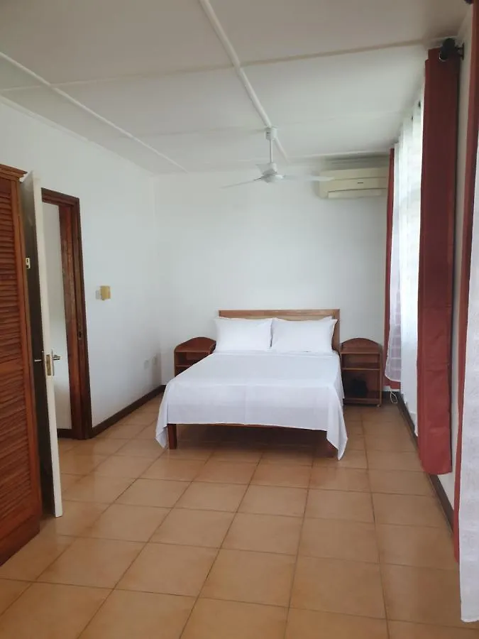 La Maison Hibiscus Self Catering Accommodation Beau Vallon  Apartment