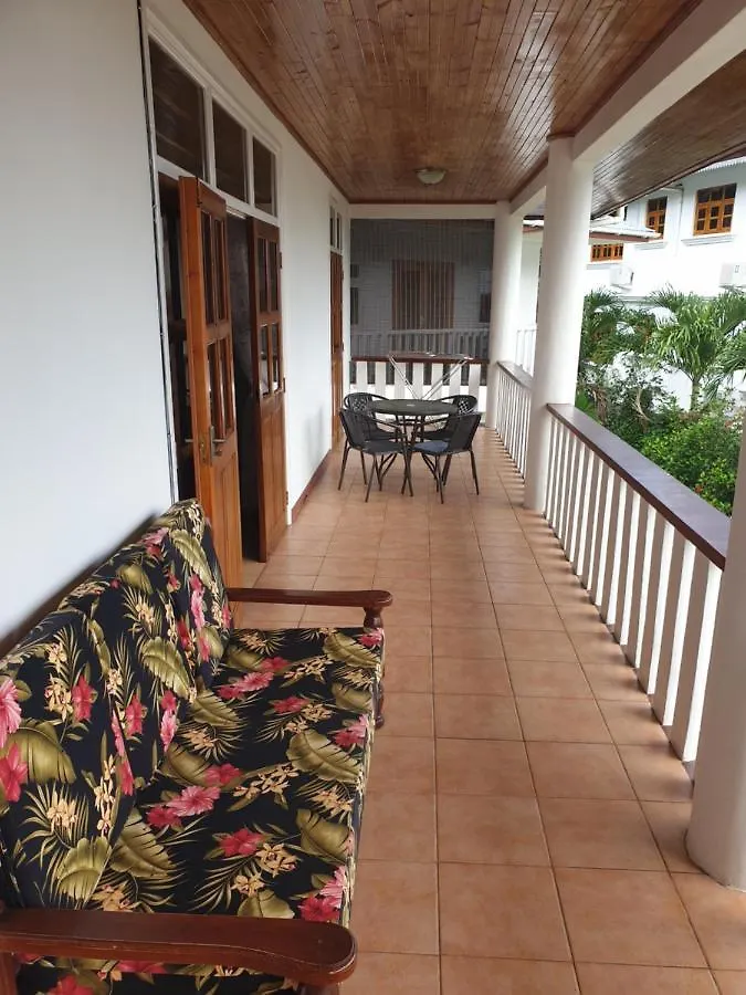 Apartment La Maison Hibiscus Self Catering Accommodation Beau Vallon
